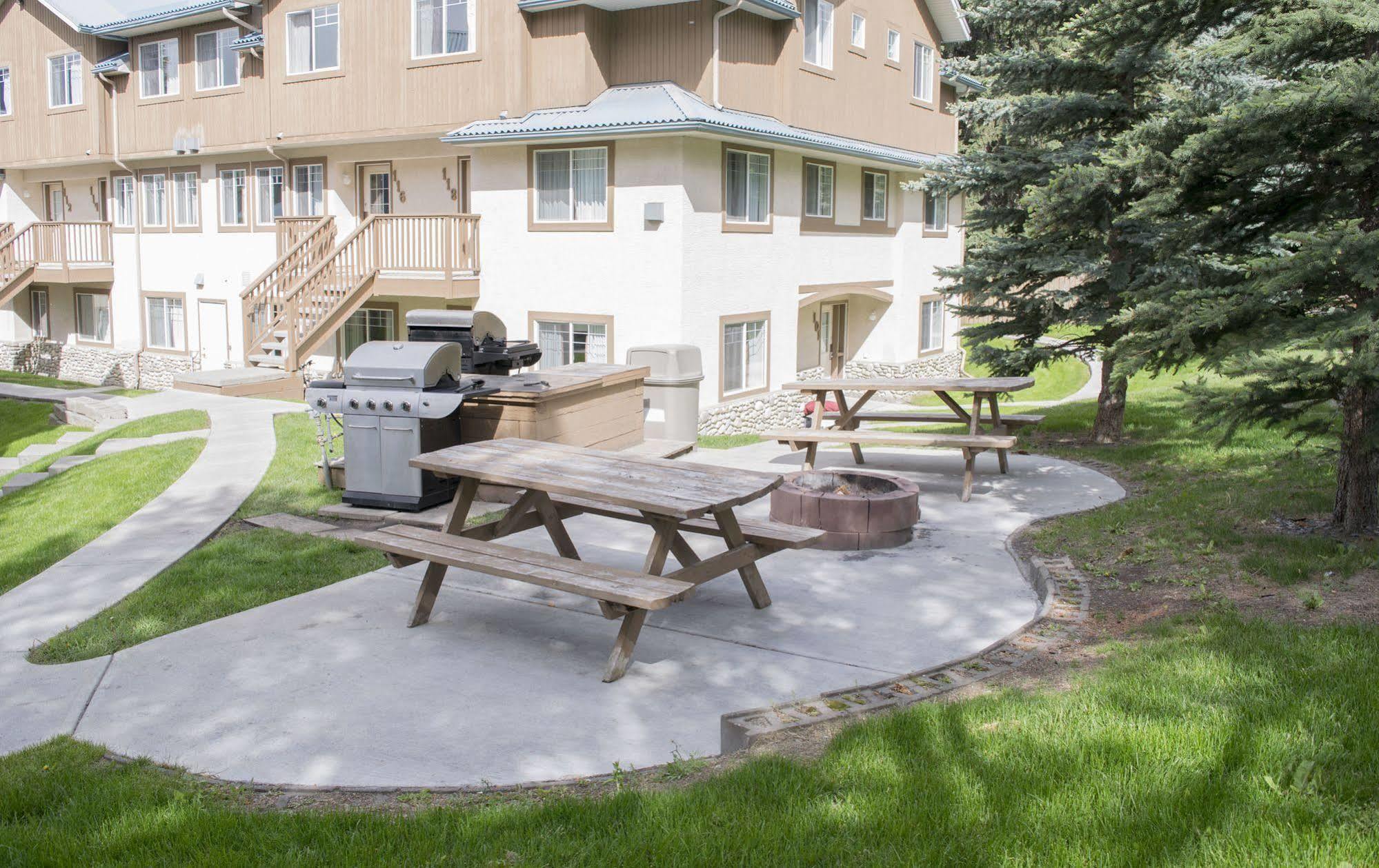 Banff Boundary Lodge Canmore Eksteriør billede